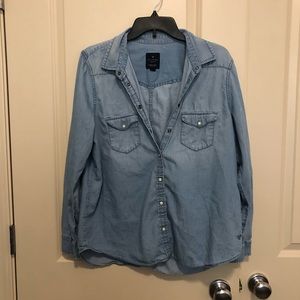 American Eagle Denim Button Up